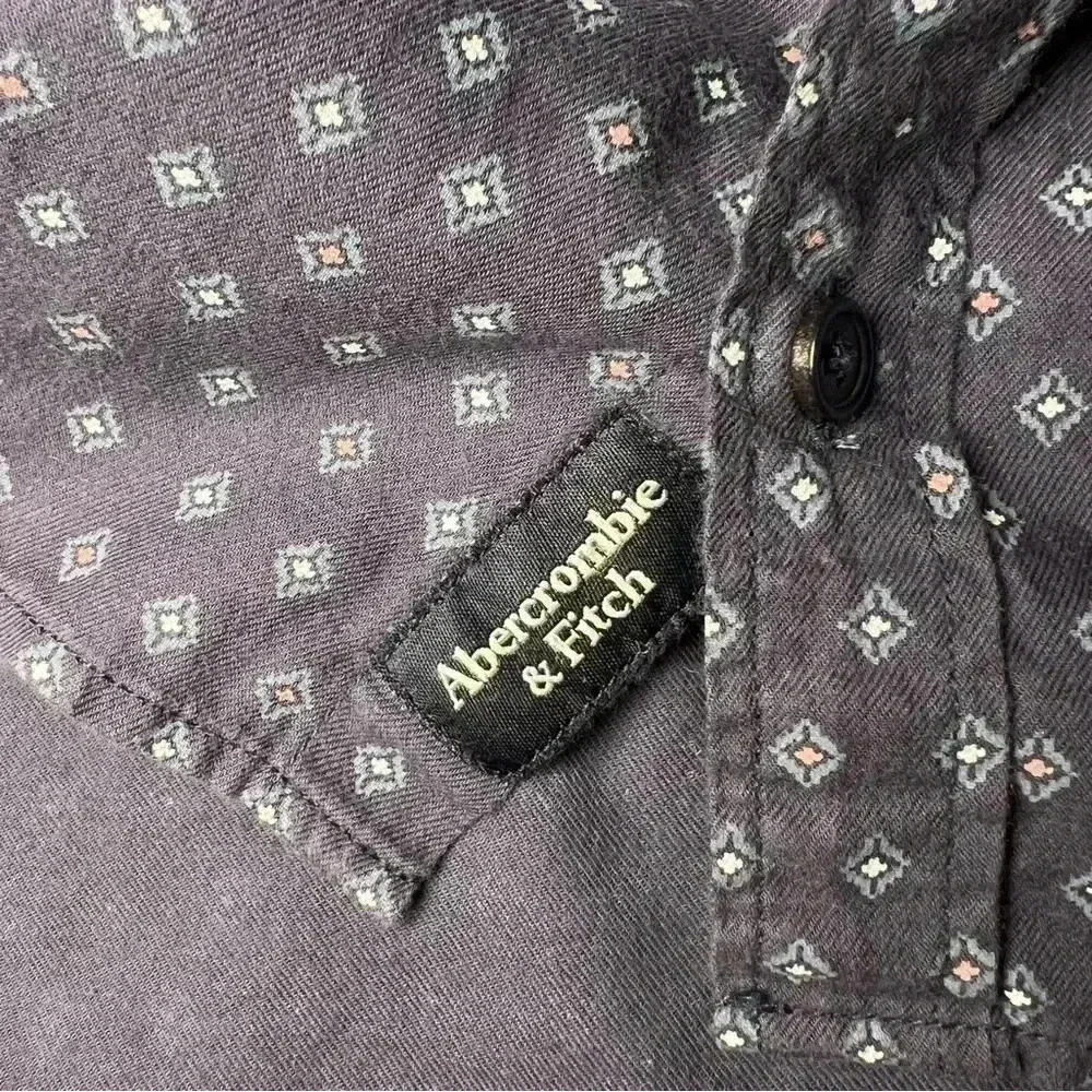 Abercrombie Kids Boys Navy Blue Button Up Short Sleeve Shirt Size 13-14 - Picture 11 of 11
